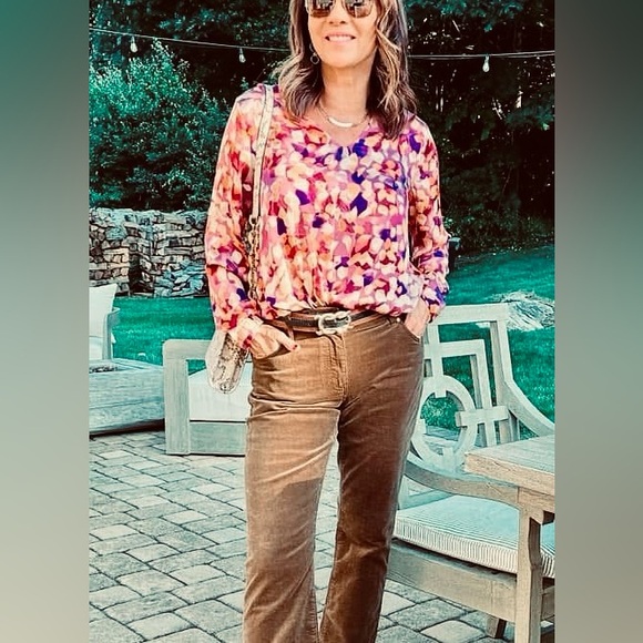 Cabi Tuck Blouse - Picture 3 of 12